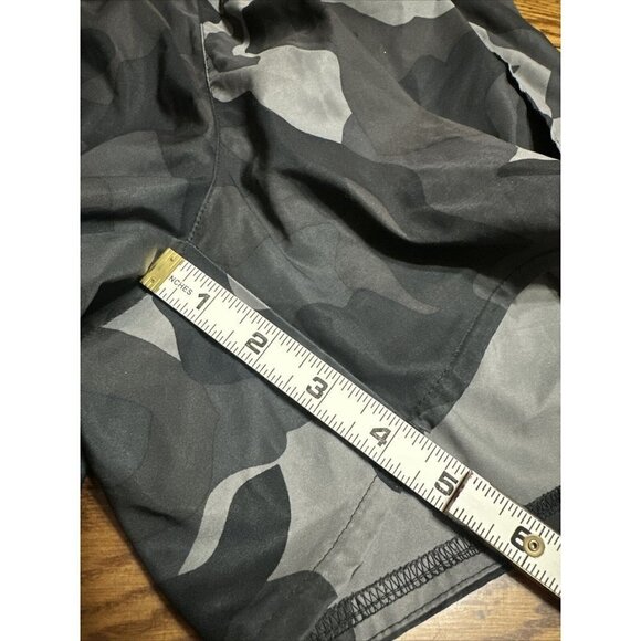Athleta Shorts womens S Black Camo Racer Run Shortie Running Shorts Workout M1 - Picture 5 of 7